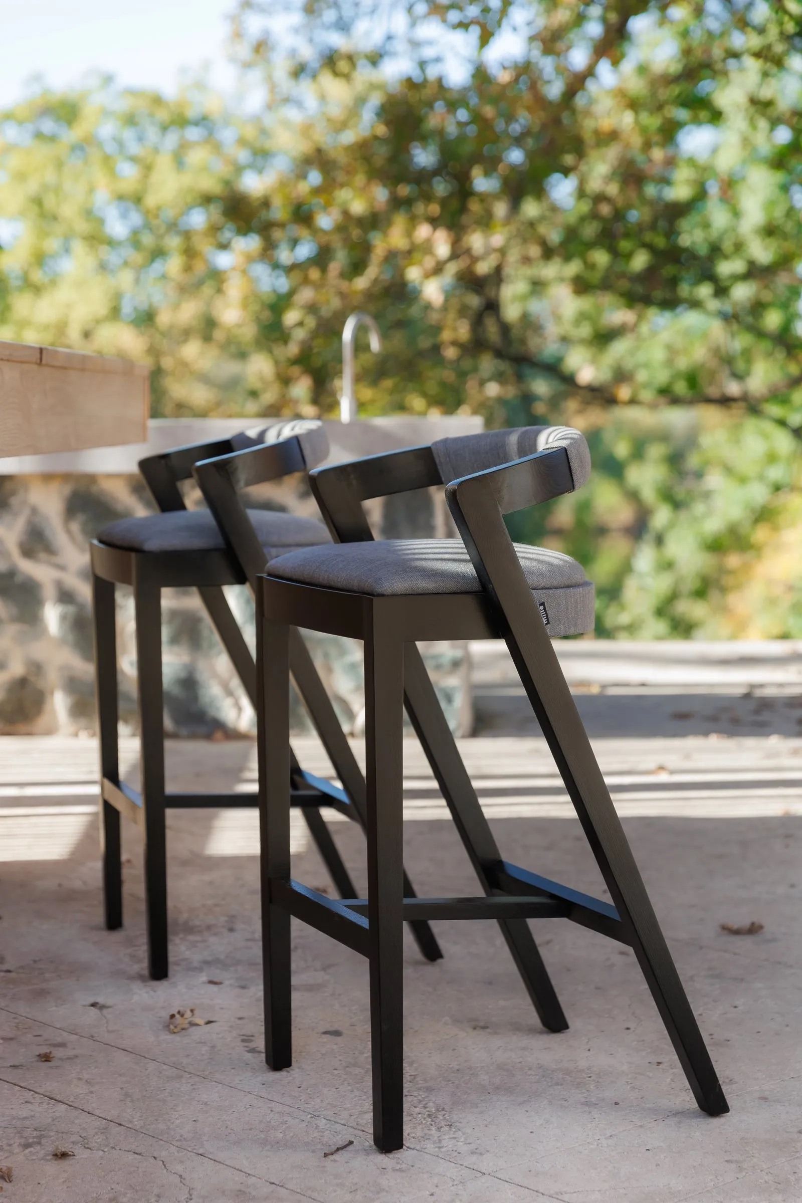 Baffi, Black-ash sawhorse bar stool